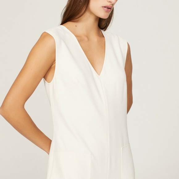 EUC Marina Moscone V-Neck Jumpsuit - Picture 4 of 9